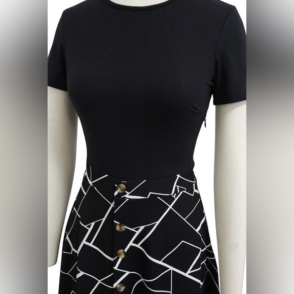 Women’s XL Dress - Picture 5 of 6